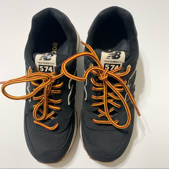 Men's New Balance 574 Classic ML574HRD Black/White Shoes Men’s Size 7 - Picture 2 of 9